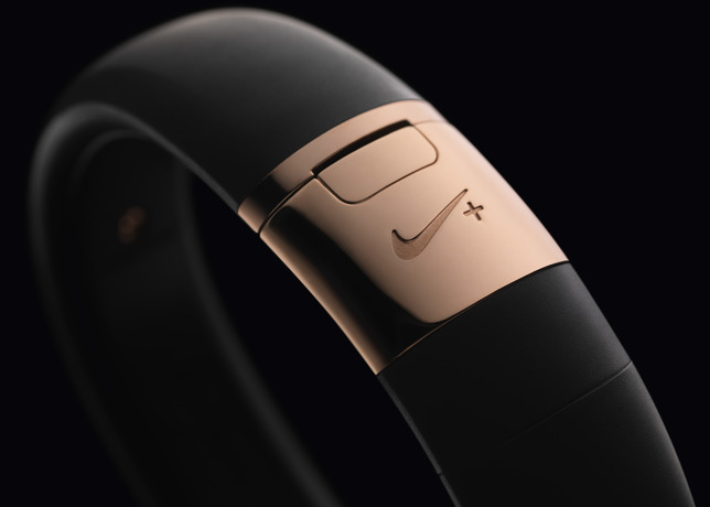 nike-fuelband-se-metaluxe-rose-gold-2