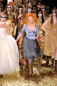 Paris-Fashion-Week-Vivienne-Westwood-Fall-2011-682x1024