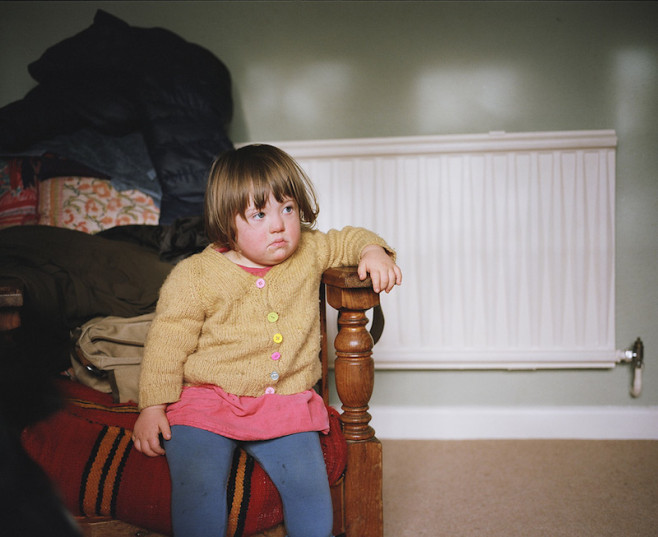 Sian_Davey_Finding_Alice_07