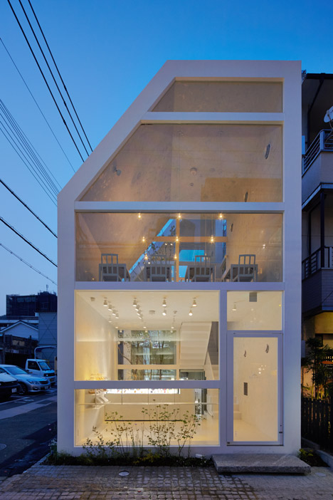Blanc_House_by_Yuko_Nagayama_dezeen_468_6