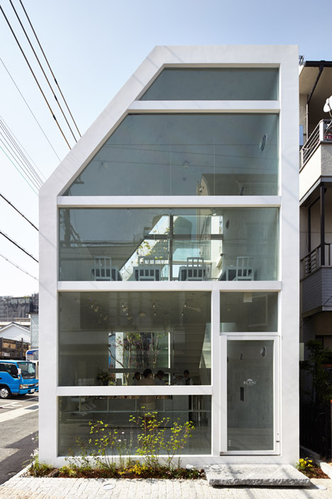 Blanc_House_by_Yuko_Nagayama_dezeen_468_8