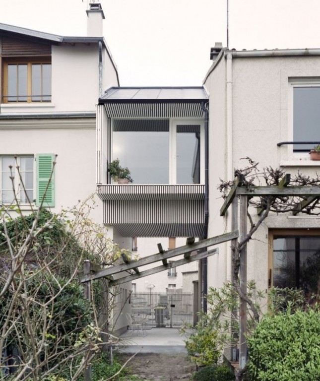 Suspended-Room-Addition-Gentilly-France-NeM-Architectes-Remodelista-2-645x768