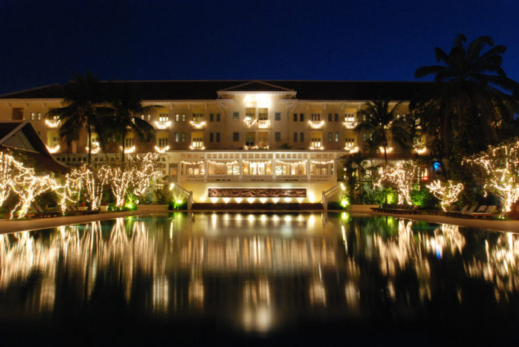 Raffles_Grand_Hotel_DAngkor_1