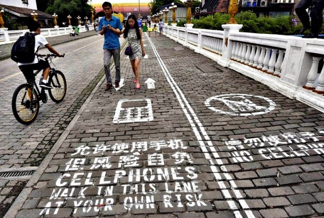 sidewalk01
