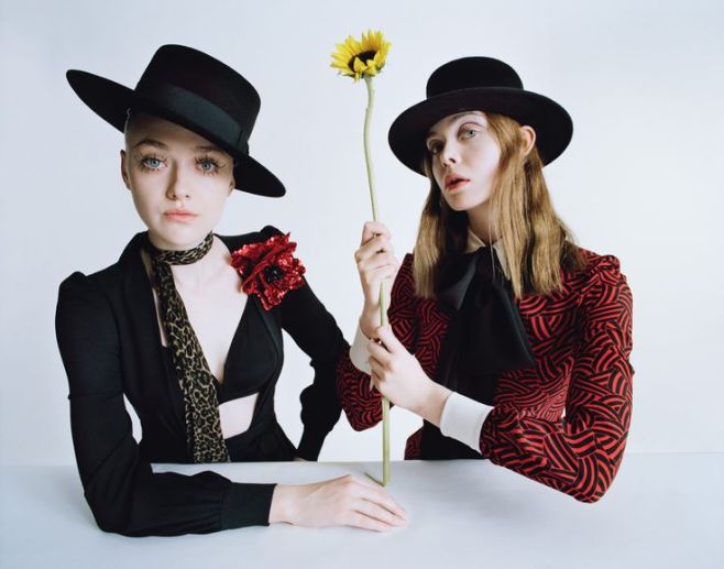 Elle and Dakota Fanning