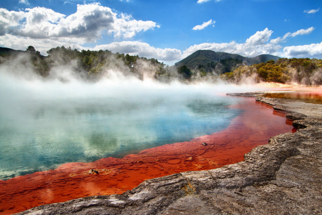 mysterious-places-geothermal-pool
