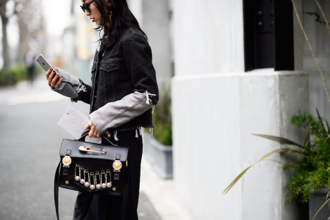 04-fashion-week-tokyo-street-style-fall-2015-12