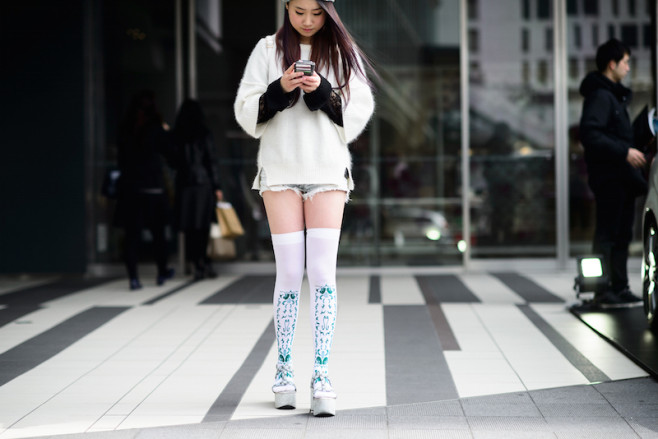 05-fashion-week-tokyo-street-style-fall-2015-06