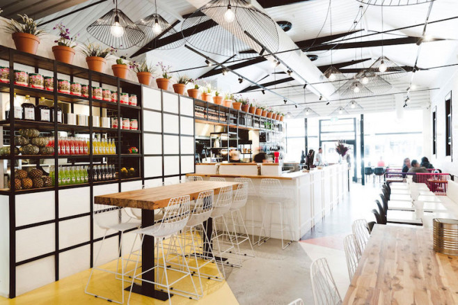 Fonda-Mexican-Windsor-by-Techne-Architects-Yellowtrace1
