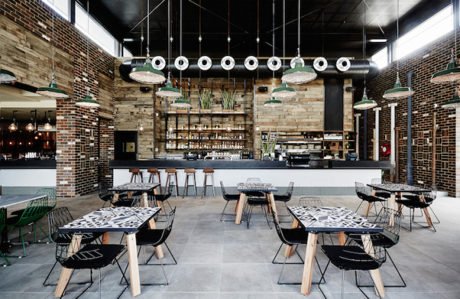 JunctionMoama_Bar1