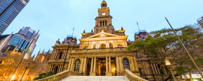 Sydney-Town-Hall-Frontsteps
