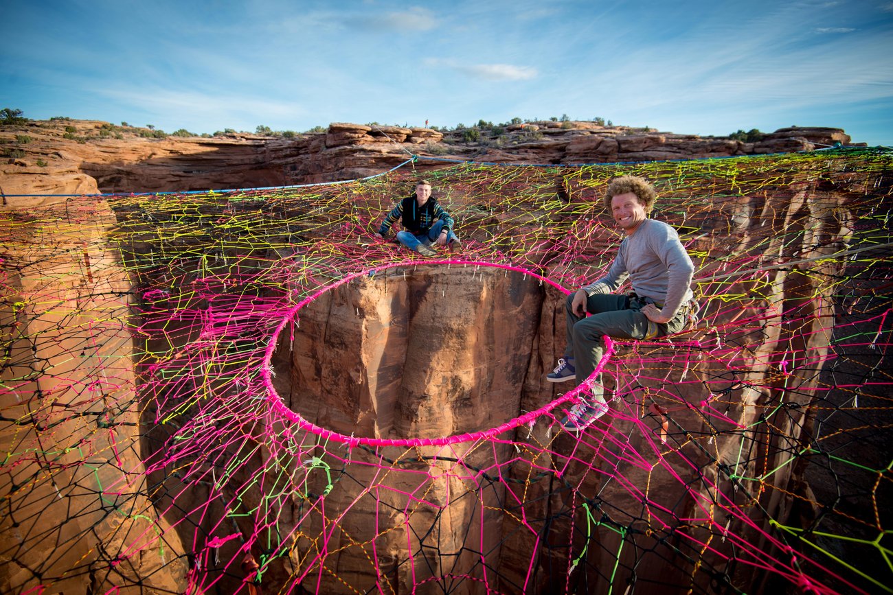 a-slackline-spacenet-in-the-sky