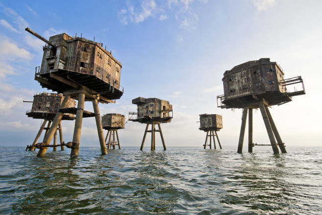 maunsell-world-war-two-sea-forts-off-the-coast-of-kent-england
