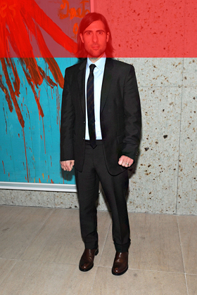 www.thefashionisto.com_