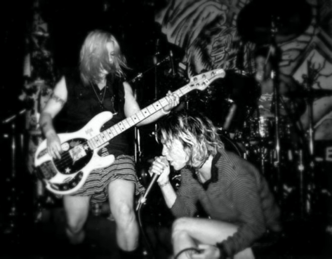 7yearbitch1_Fotor