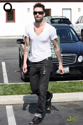 www.justjared.com12