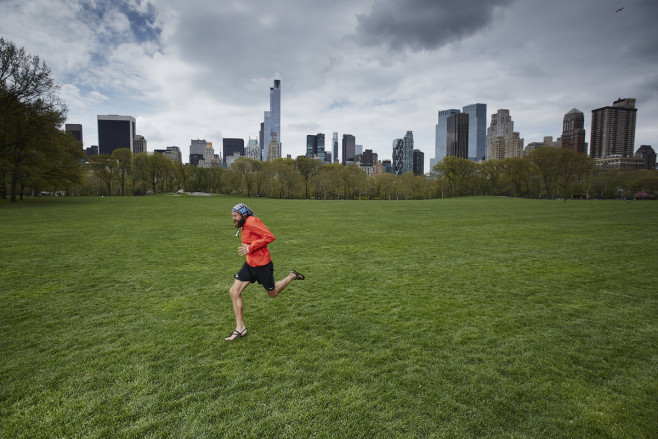 distance-runner-patrick-sweeney-in-new-york-during-his-run-across-the-united-states
