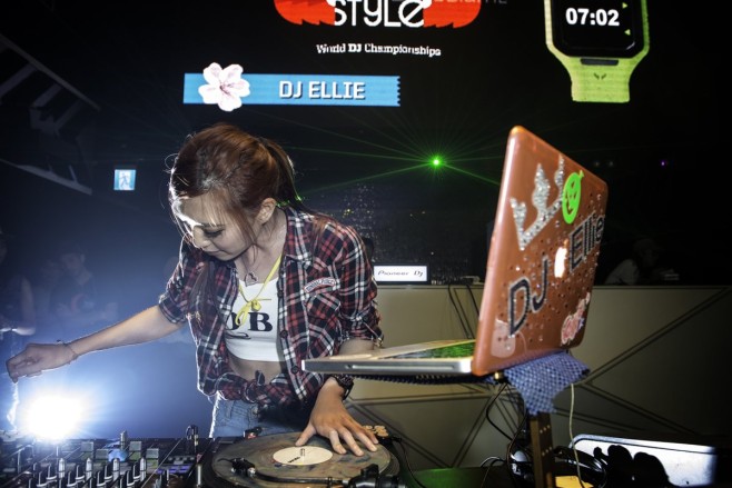 dj-ellie2