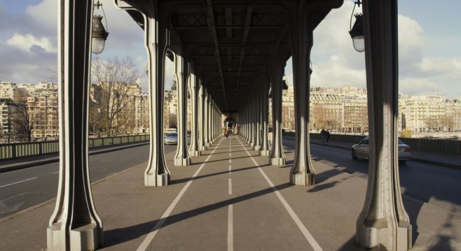 Pont-Bir-Hakeim-Paris-07.fullsize-1024x558