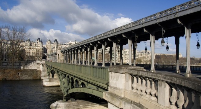 Pont-Bir-Hakeim-Paris-08.fullsize-1024x558