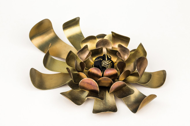 吳 (8 - 23)