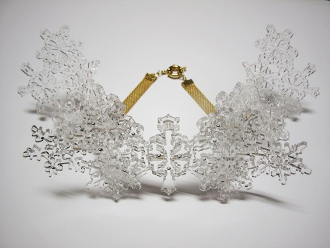 張永親作品〈雪花〉