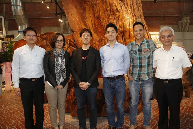 （由左而右）心地好一點平台創辦人彭仁鐸、科技報橘總編輯張育寧、Knowing執行長楊方儒、立委候選人蔣萬安、AppWorks共同創辦人林之晨、旺報社長黃清龍
