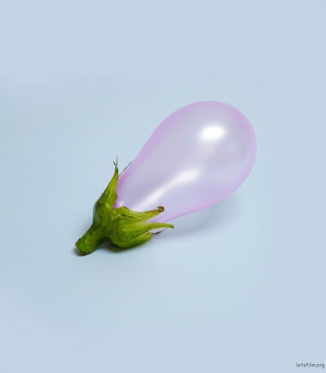 12231