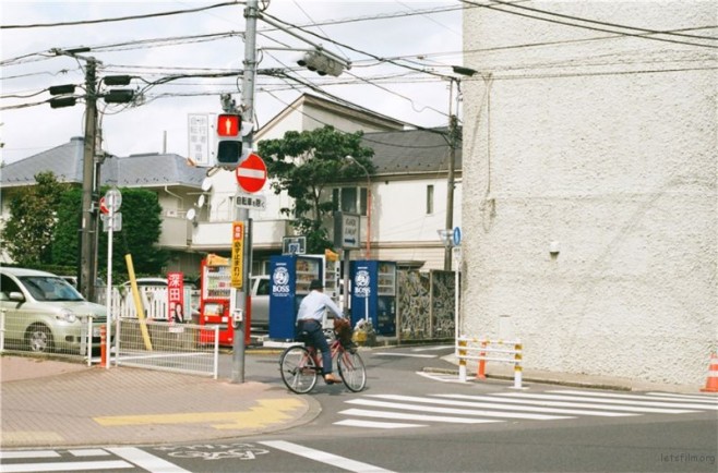 27-日本-三鹰-路边
