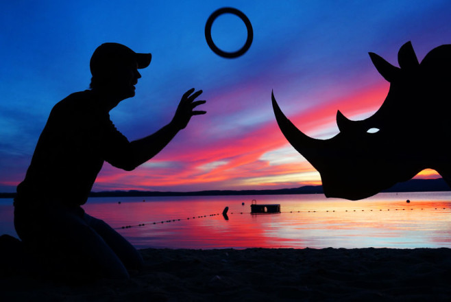 Rino-Ring-Toss_1400__880