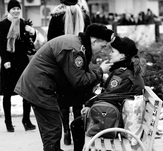 emea-regional-winner16.00-couple-policemen-armen-dolukhanyan emea