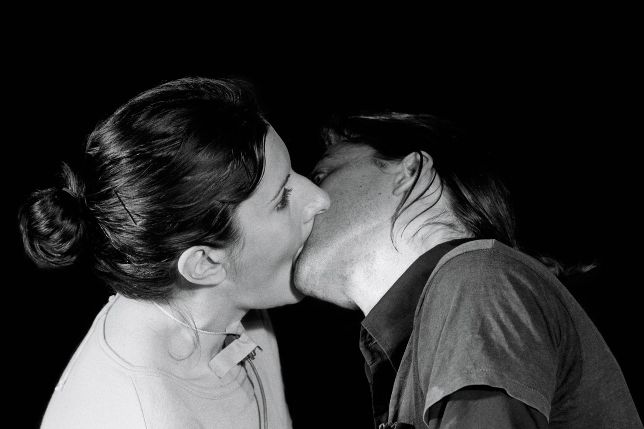 abramovic-ulay-breathing-in-breathing-out