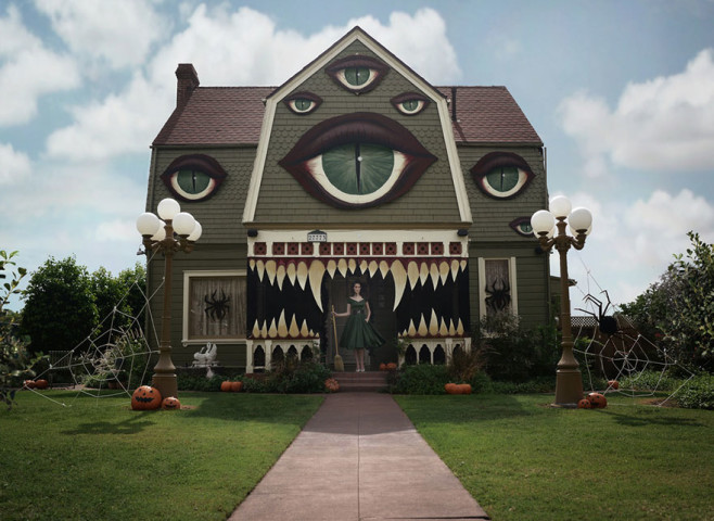 halloween-decorations-parents-house-christine-mcconnell-1