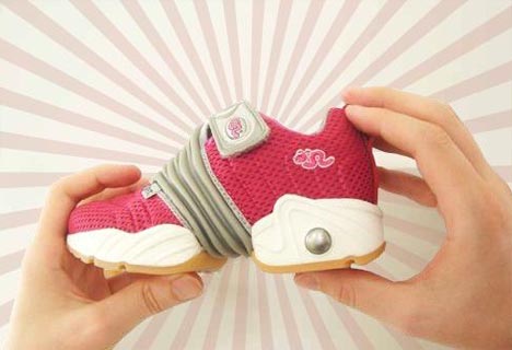 expanding-clever-shoe-design-idea1