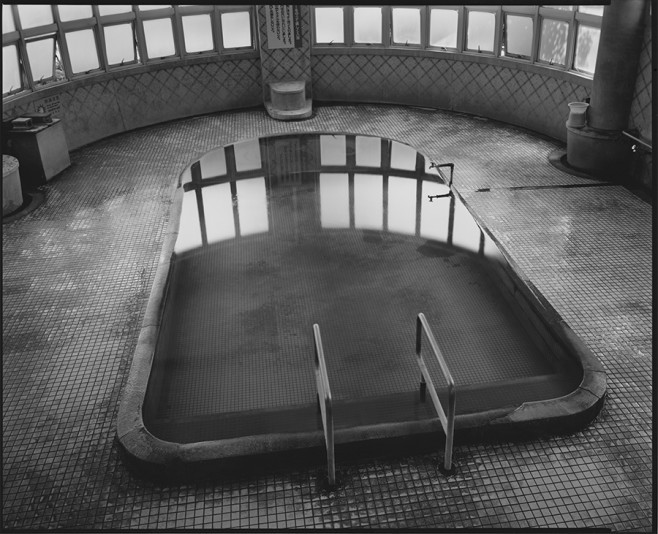 三好耕三 Kozo Miyoshi_.別府 大分Beppu, Oita (YUBUNE)_50.8x60.9cm_2012_Gelatin Silver Printjpg
