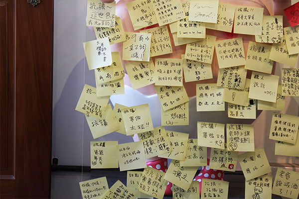 protestfigurephoto-3