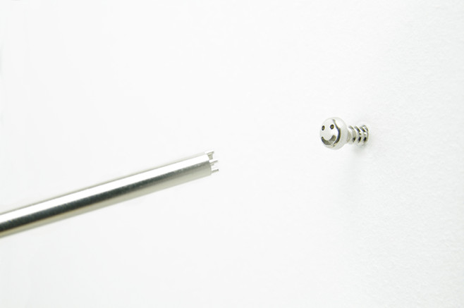 smile_screw_1_0