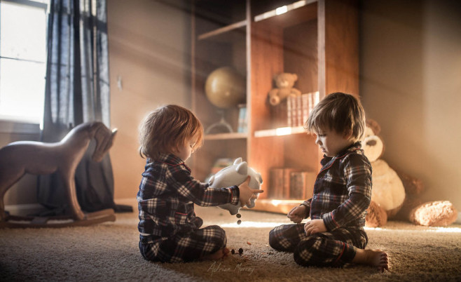 i-captured-stories-of-my-children-enjoying-the-great-indoors__880