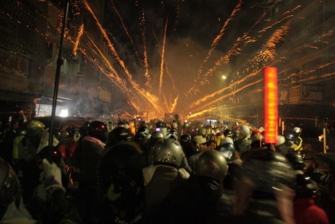 Beehive Fireworks in Yanshui Town 臺南鹽水蜂炮