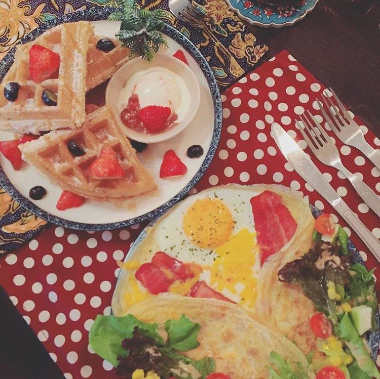 berry waffle