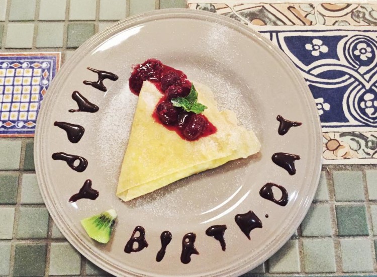 happy crepe