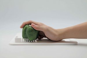 OneHand_3-300x200-1