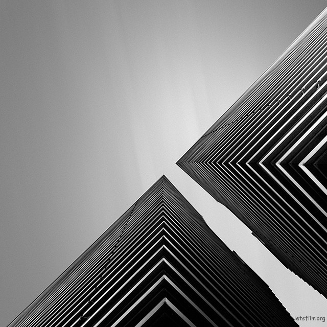 940