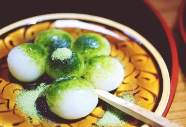 抹茶控 抹 茶 團 子。