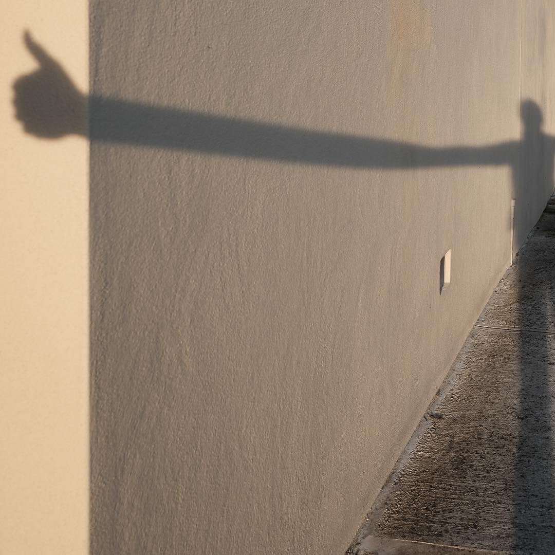 IG極簡風美照5大手機攝影技巧！流線感構圖、色彩對比拍出質感照片