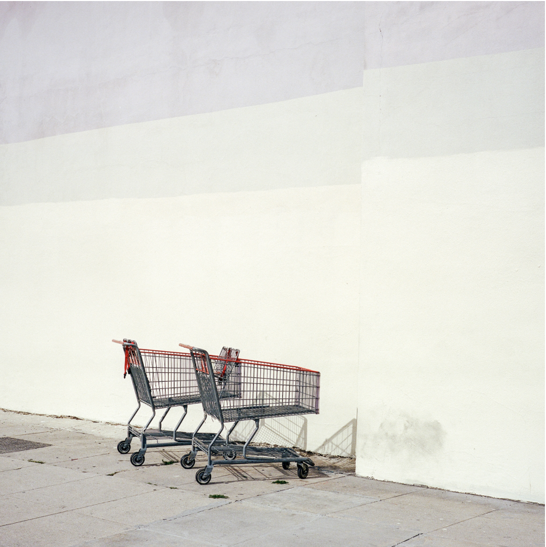 拍出世間平凡之美！美國攝影師Sinziana Velicescu用不同視角重新詮釋日常